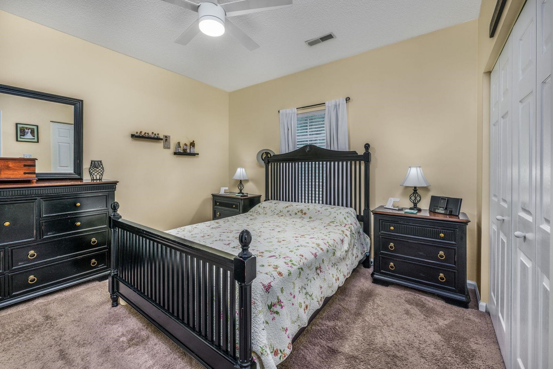246 Sun Colony Blvd. Photo 19