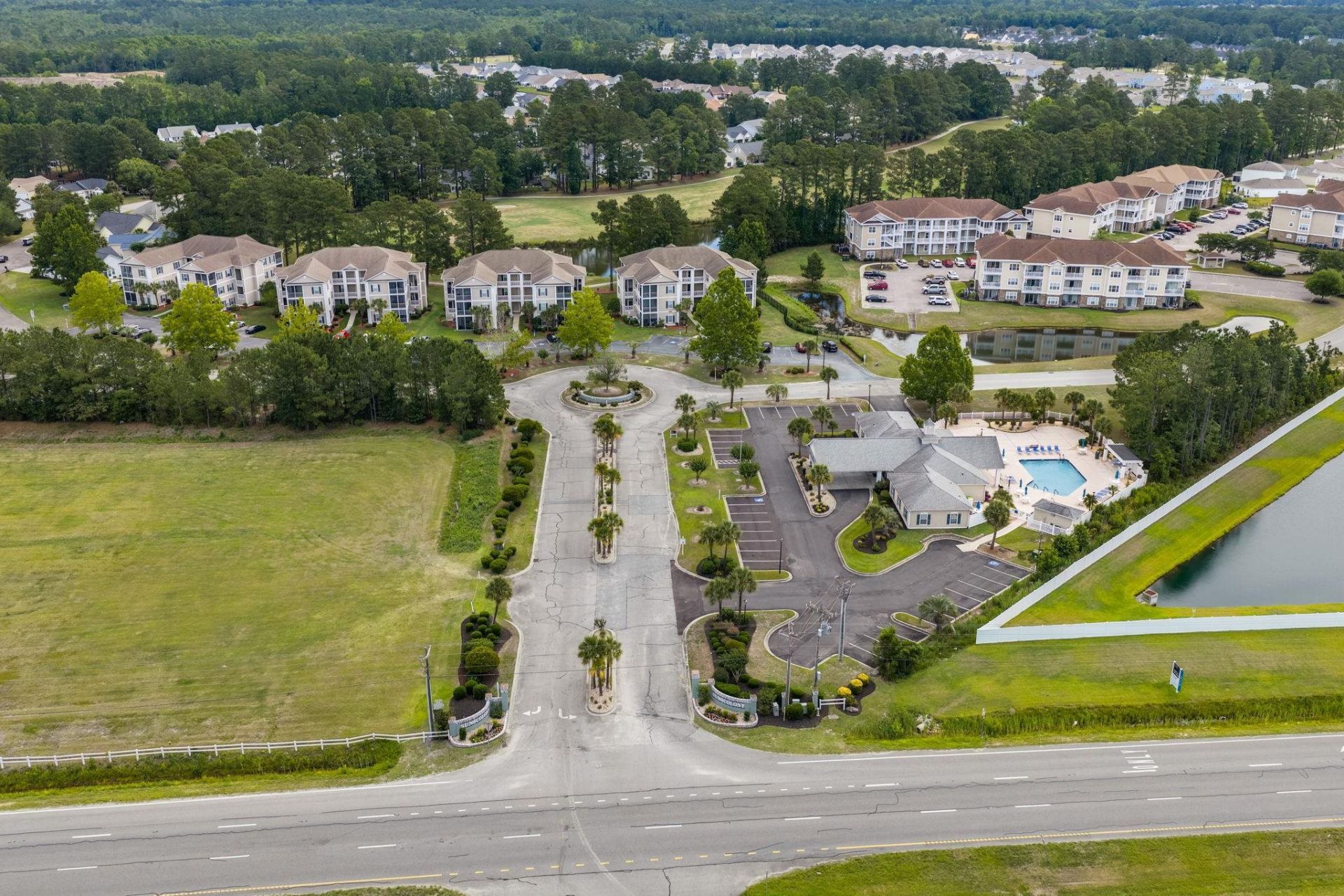 246 Sun Colony Blvd. Photo 29