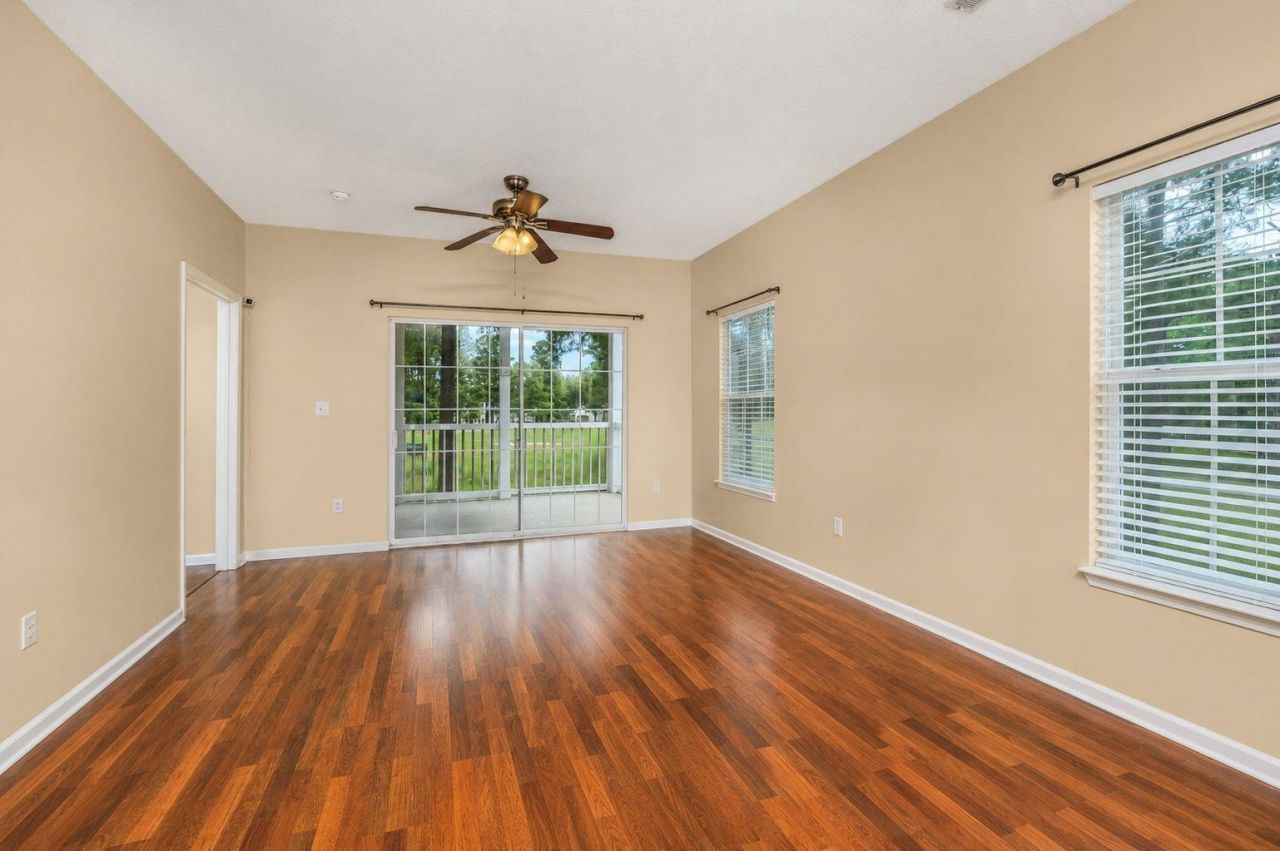 246 Sun Colony Blvd. Photo 9