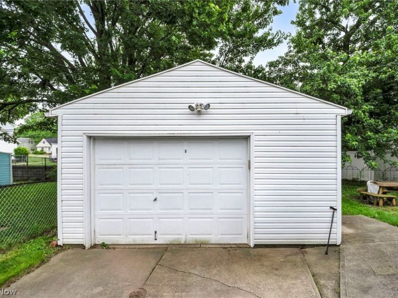 12624 Southern Avenue, Garfield Heights, OH 44125 Photo 34