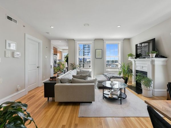 27-29 Telegraph, Unit 6, Boston, MA 02127