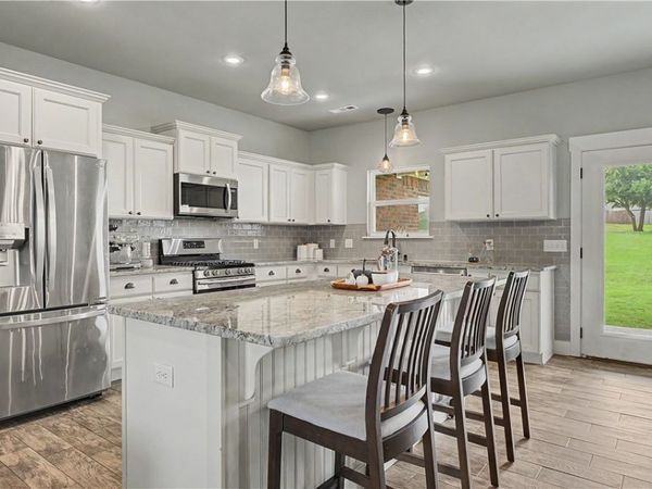 515 Oak Run Lane , Cave Springs, AR 72718