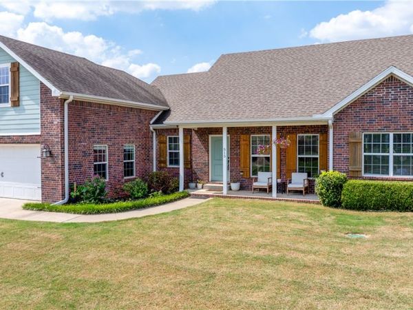515 Oak Run Lane, Cave Springs, AR 72718