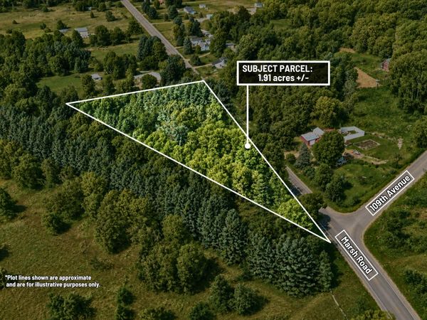 910 Marsh Road, Plainwell, MI 49080