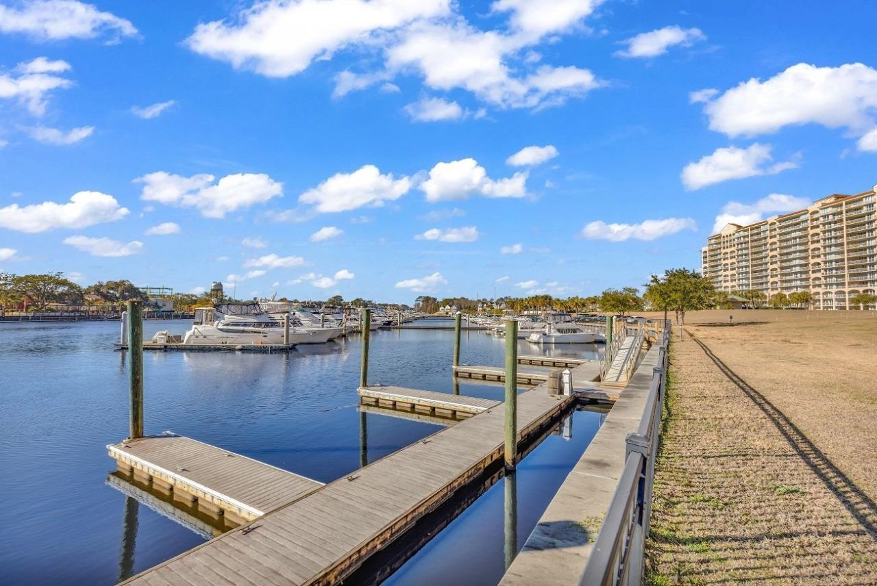 4801 Harbor Pointe Dr. Photo 53