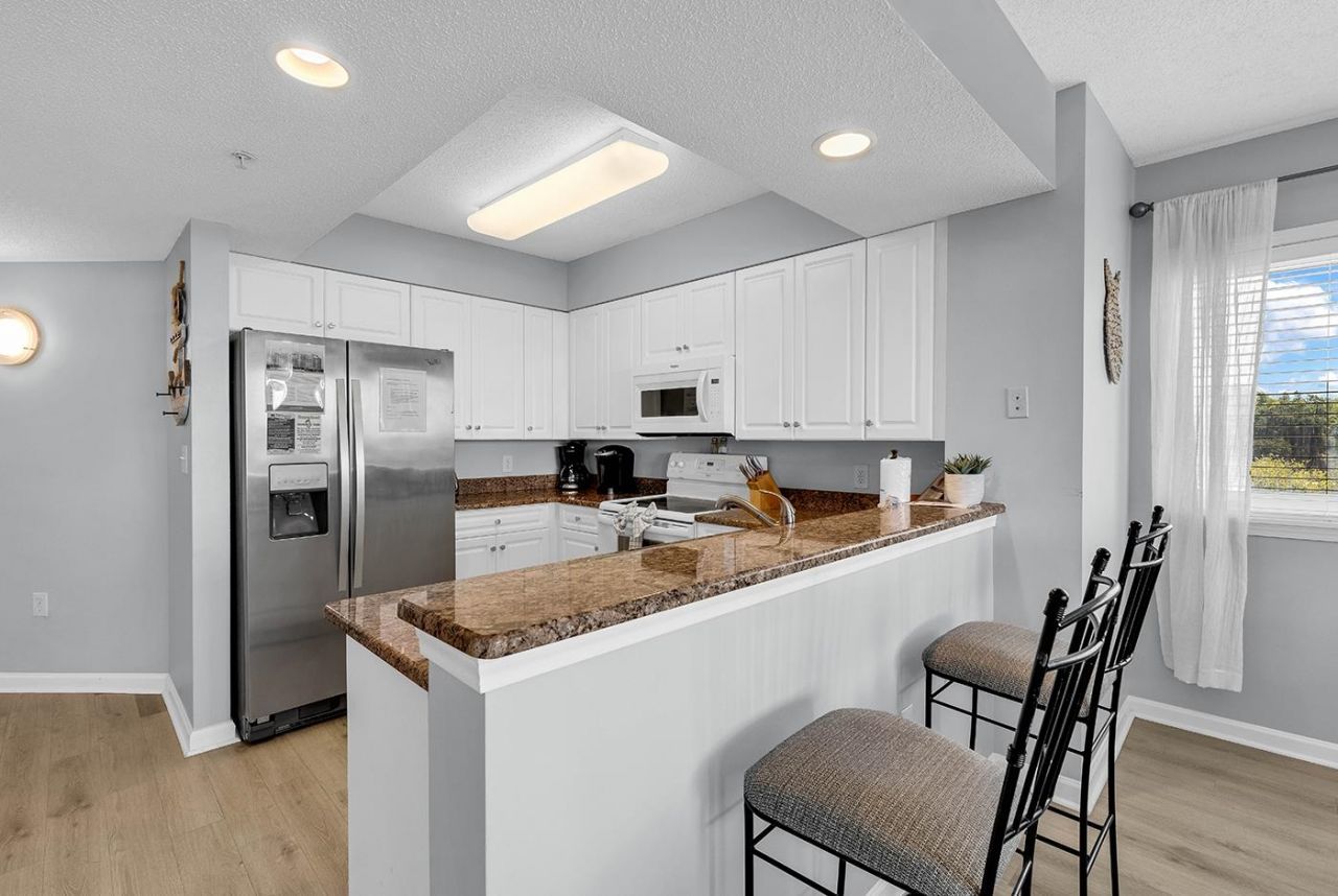 4801 Harbor Pointe Dr. Photo 7