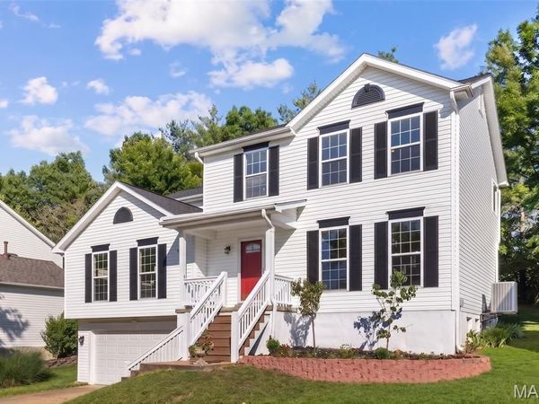 7264 Crystal Lake Court, St Louis, MO 63129