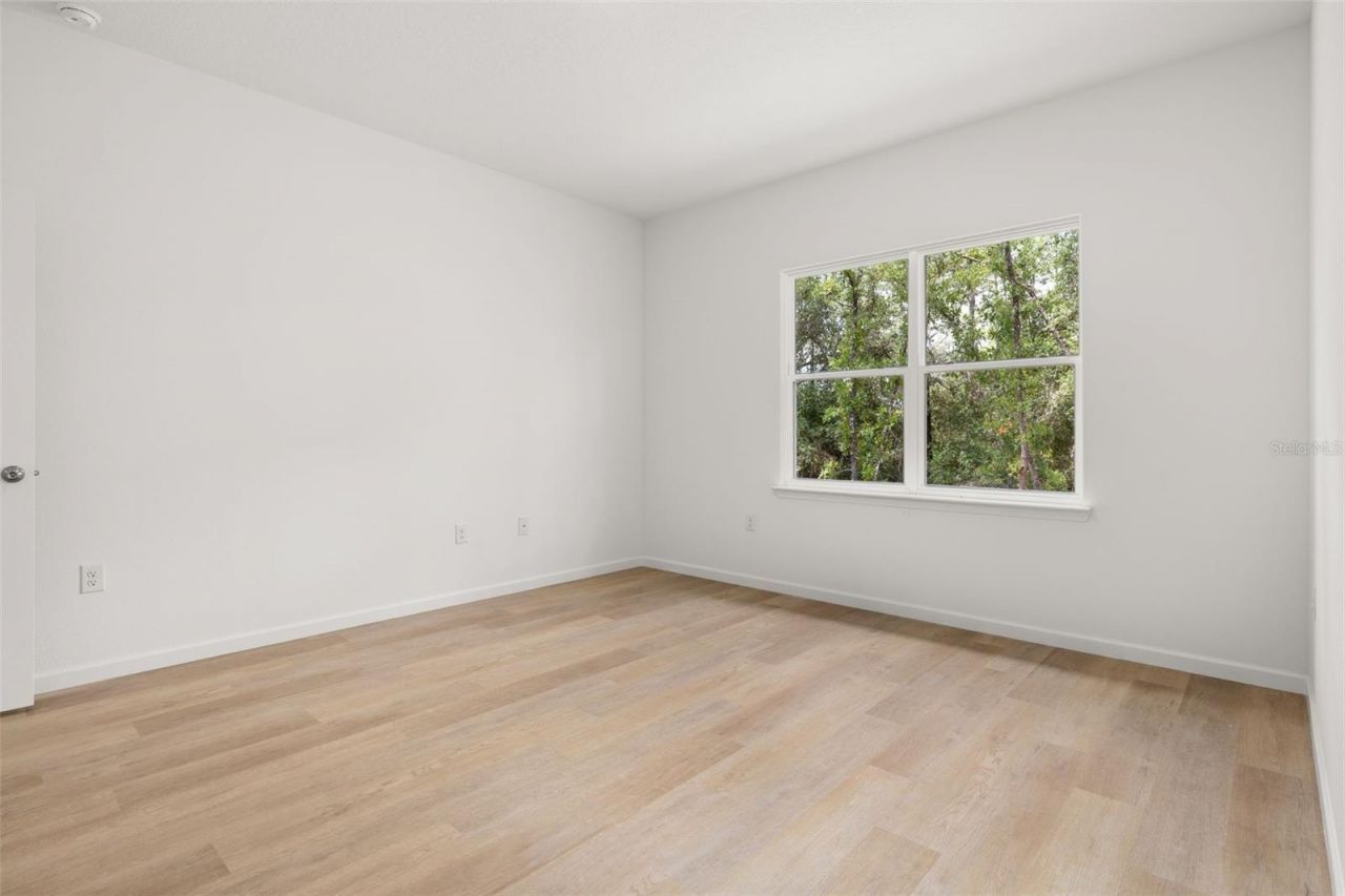 8100 N Hillview Circle , Dunnellon, FL 34434 Photo