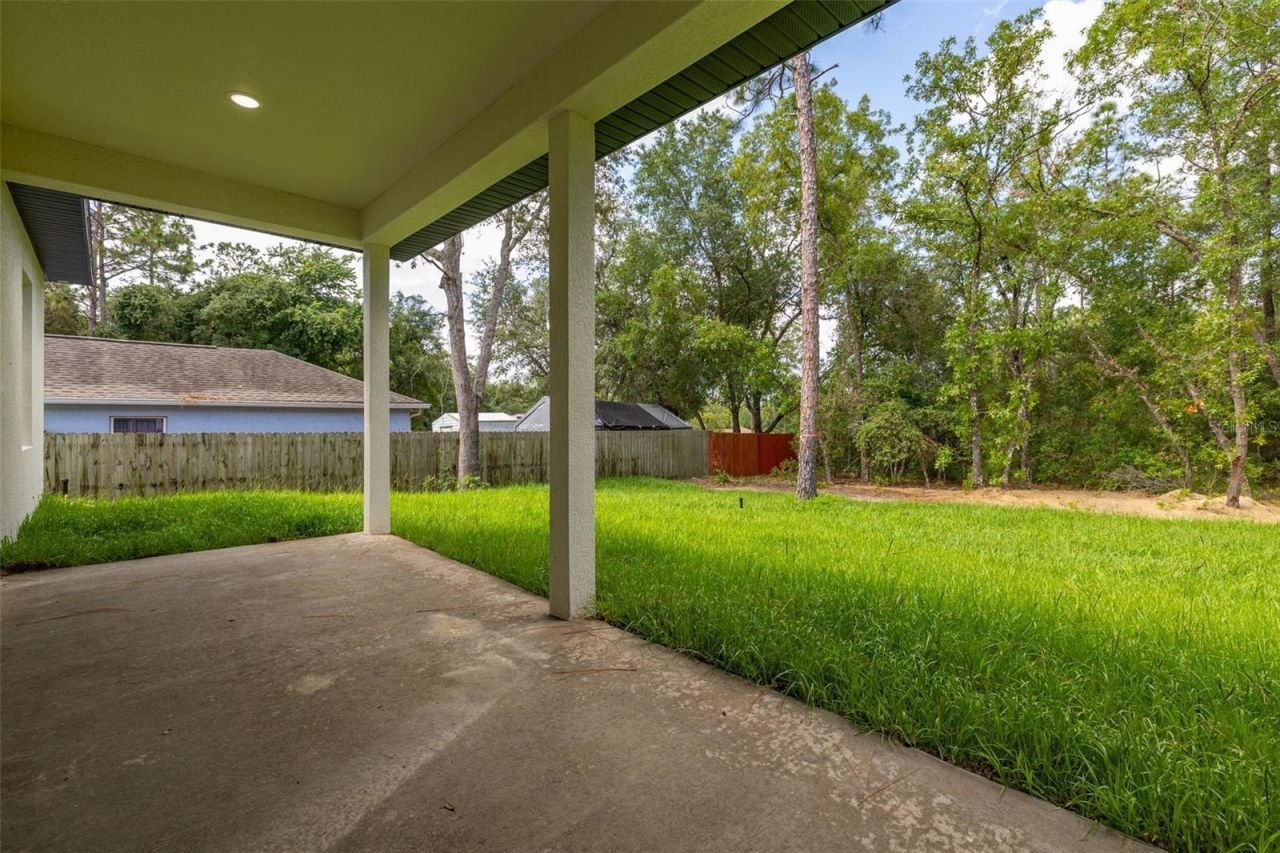 8100 N Hillview Circle , Dunnellon, FL 34434 Photo