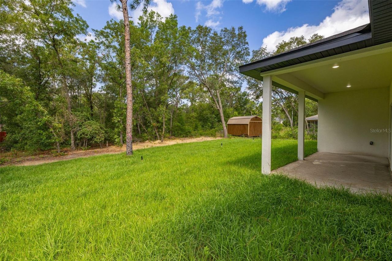 8100 N Hillview Circle , Dunnellon, FL 34434 Photo