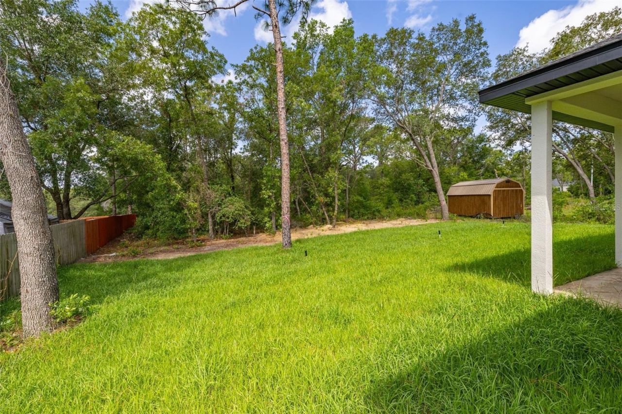 8100 N Hillview Circle , Dunnellon, FL 34434 Photo
