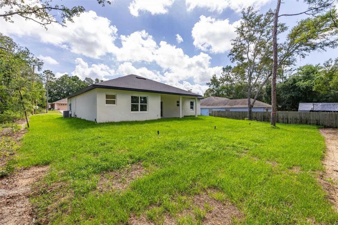 8100 N Hillview Circle , Dunnellon, FL 34434 Photo