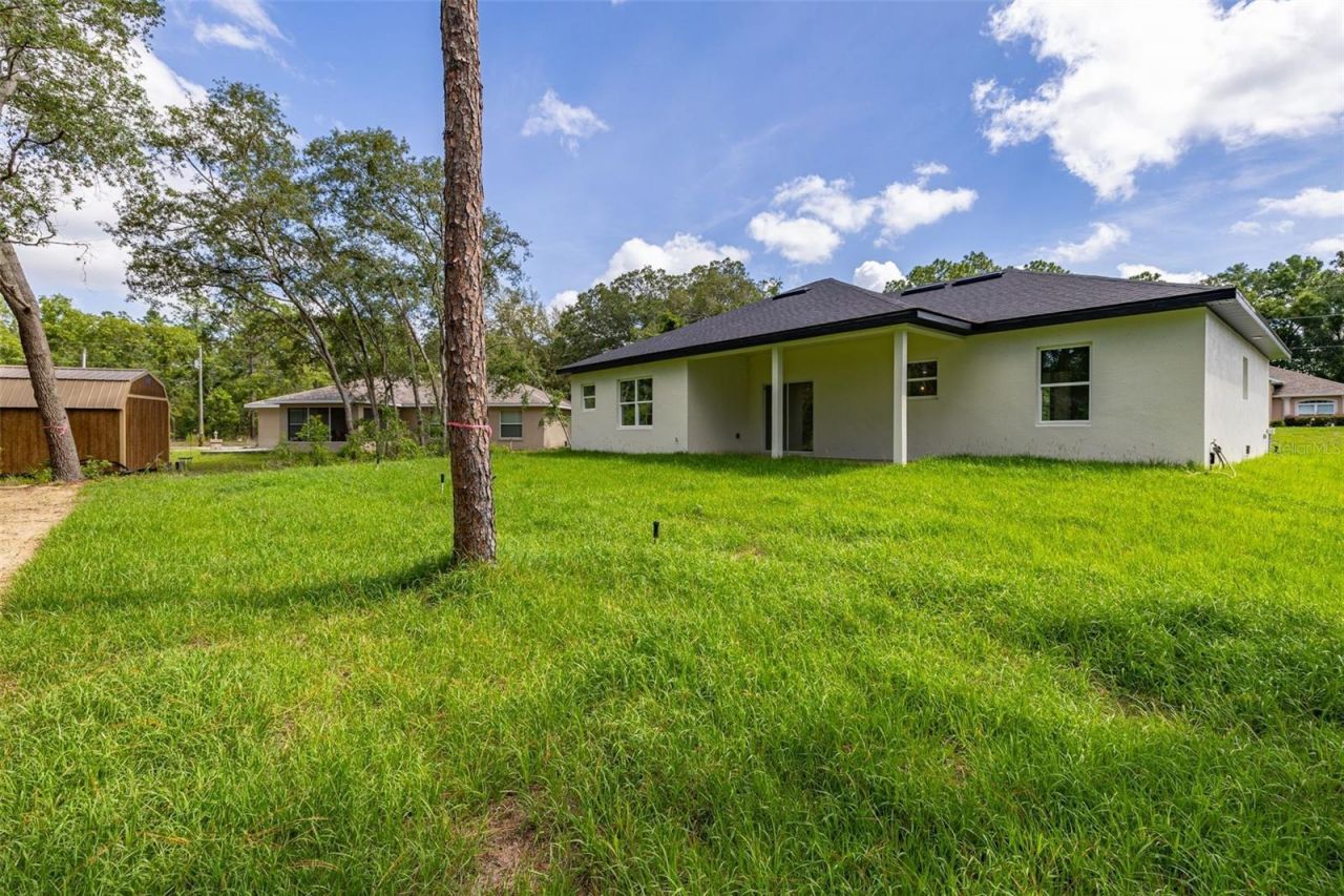 8100 N Hillview Circle , Dunnellon, FL 34434 Photo