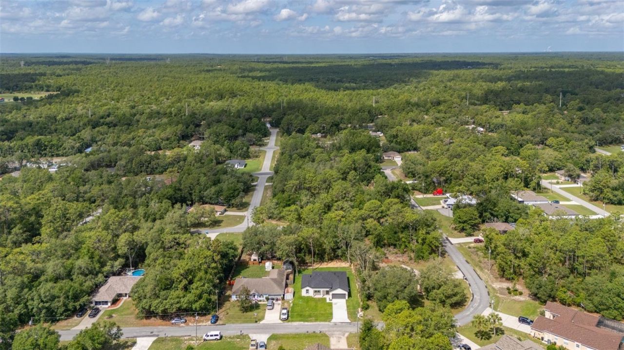 8100 N Hillview Circle , Dunnellon, FL 34434 Photo