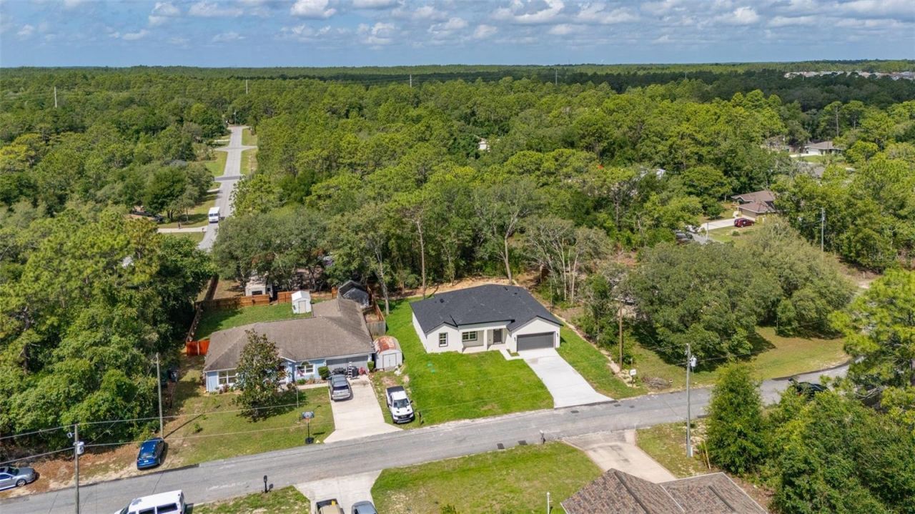 8100 N Hillview Circle , Dunnellon, FL 34434 Photo