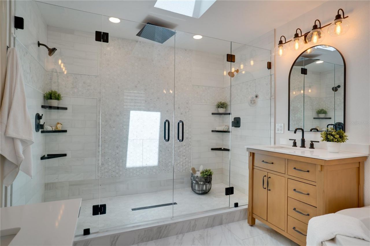 11763 Harborside Circle, Largo, FL 33773 Photo
