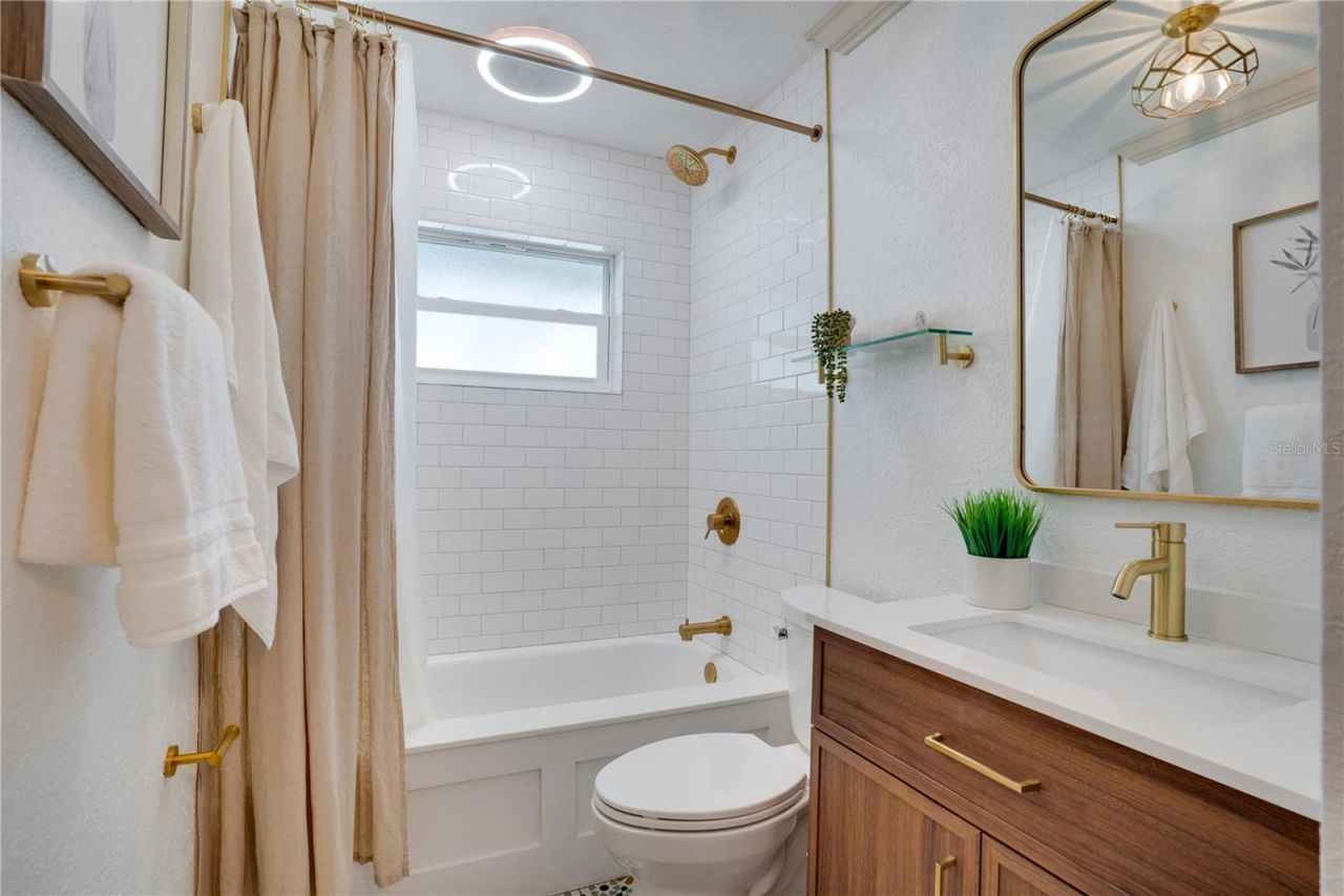 11763 Harborside Circle, Largo, FL 33773 Photo