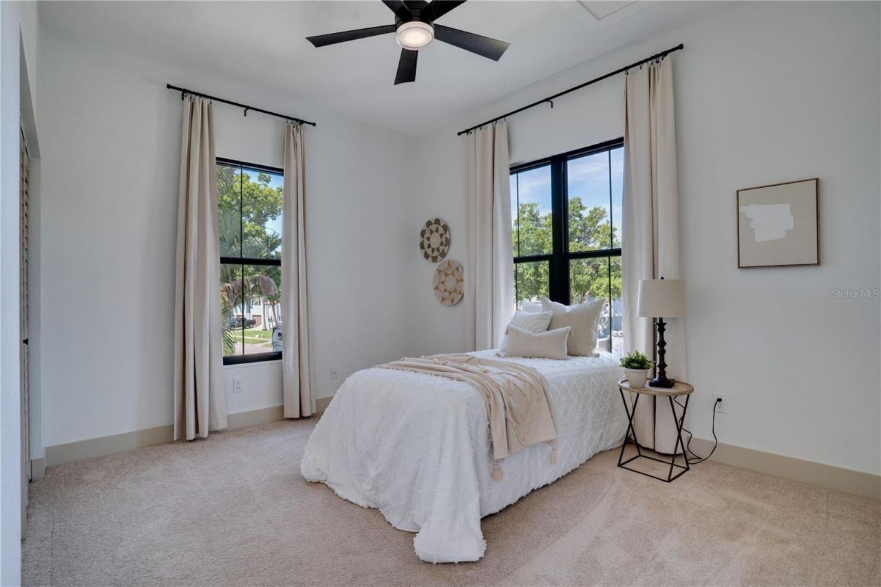 11763 Harborside Circle, Largo, FL 33773 Photo