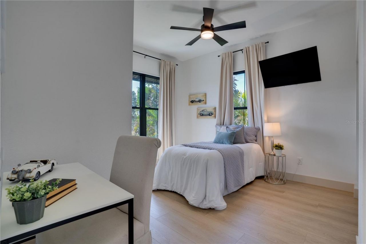 11763 Harborside Circle, Largo, FL 33773 Photo