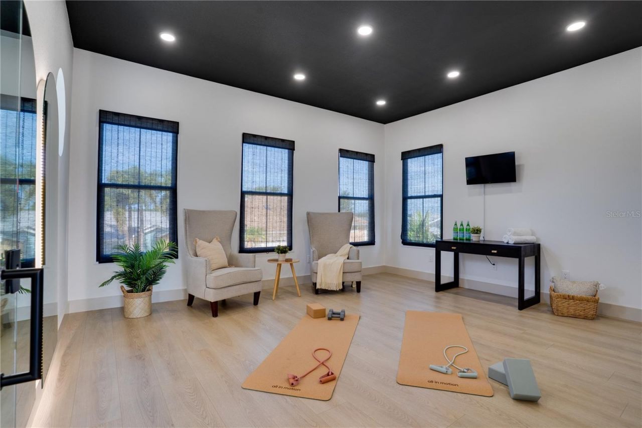 11763 Harborside Circle, Largo, FL 33773 Photo