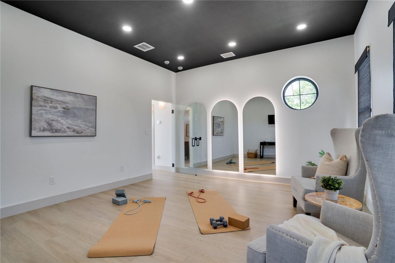 11763 Harborside Circle, Largo, FL 33773 Photo