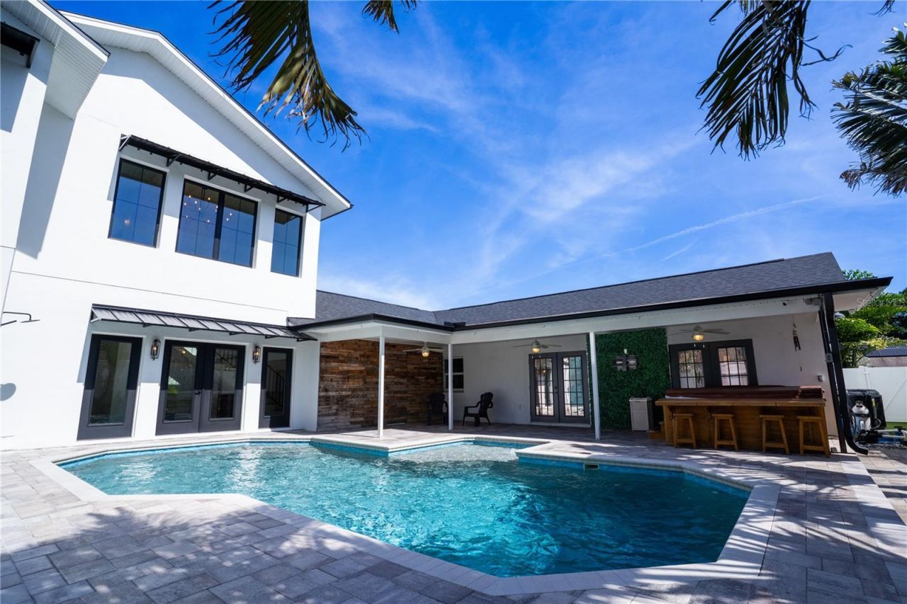 11763 Harborside Circle, Largo, FL 33773 Photo