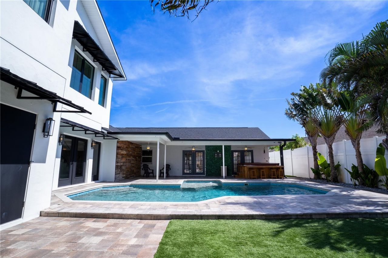 11763 Harborside Circle, Largo, FL 33773 Photo
