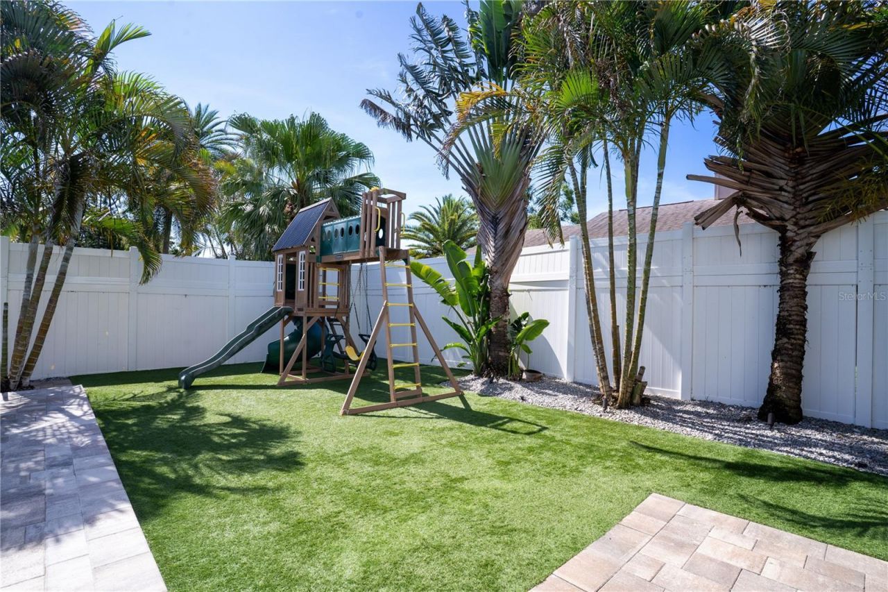 11763 Harborside Circle, Largo, FL 33773 Photo