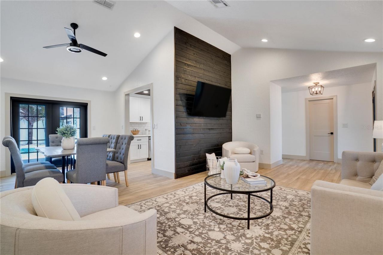 11763 Harborside Circle, Largo, FL 33773 Photo