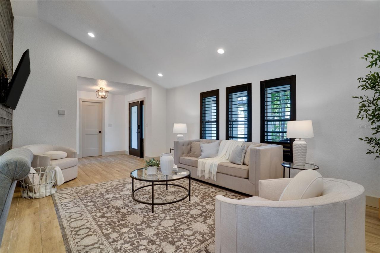 11763 Harborside Circle, Largo, FL 33773 Photo