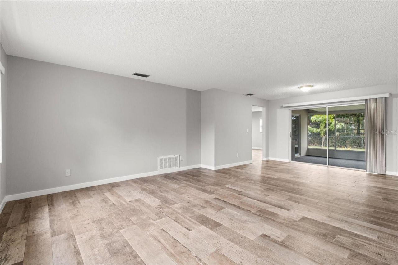 512 Paradise Point , Crystal River, FL 34429 Photo