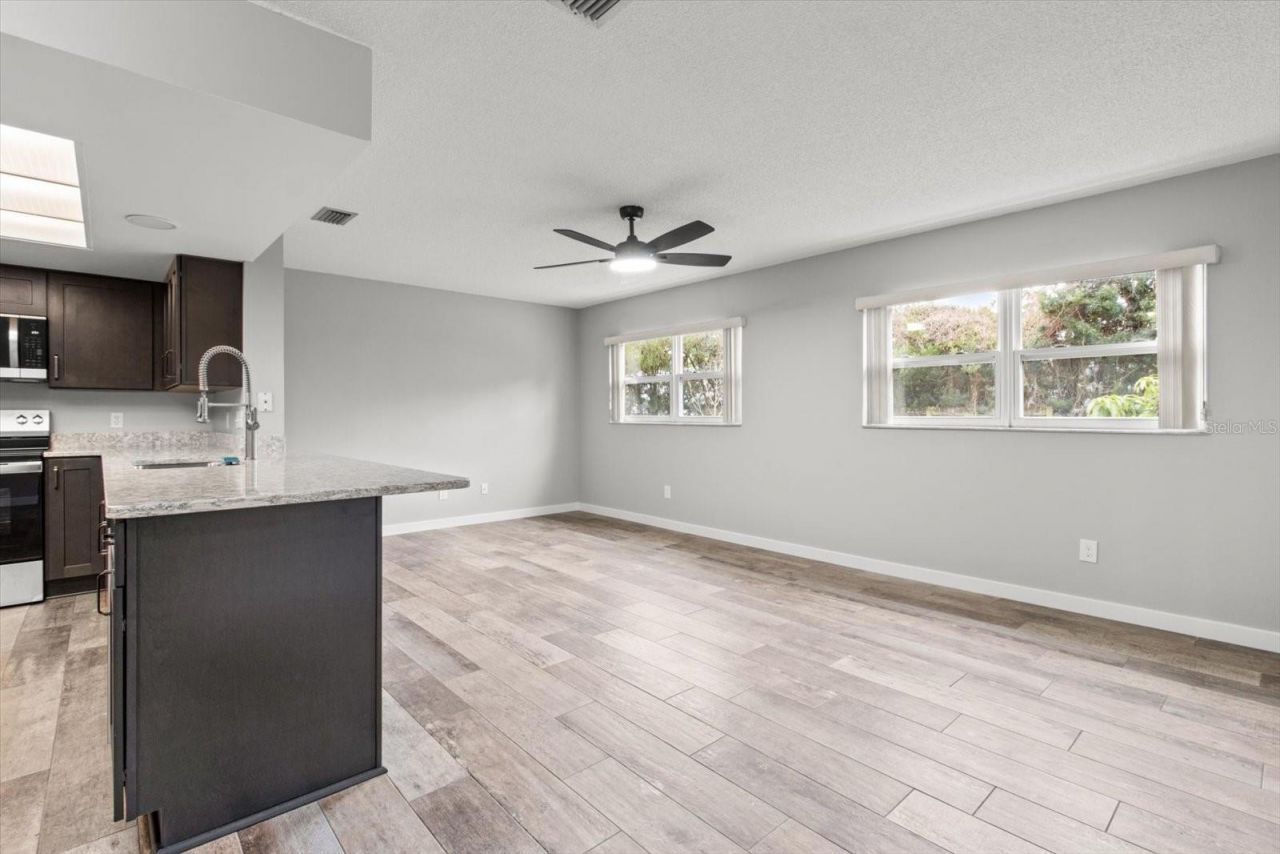 512 Paradise Point , Crystal River, FL 34429 Photo