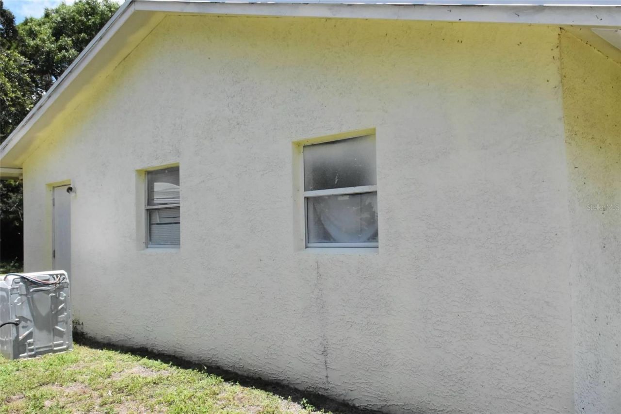 907 Pine Street , Immokalee, FL 34142 Photo