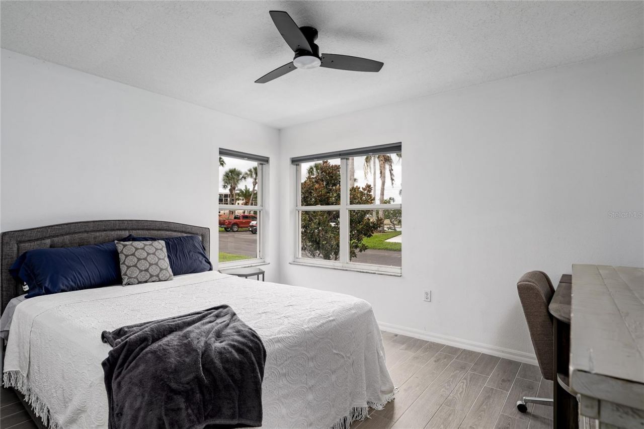 1608 Fairway Oaks Drive , Palmetto, FL 34221 Photo