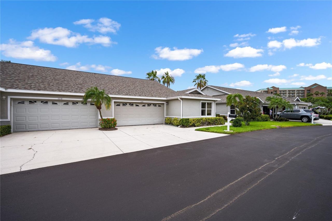 1608 Fairway Oaks Drive , Palmetto, FL 34221 Photo