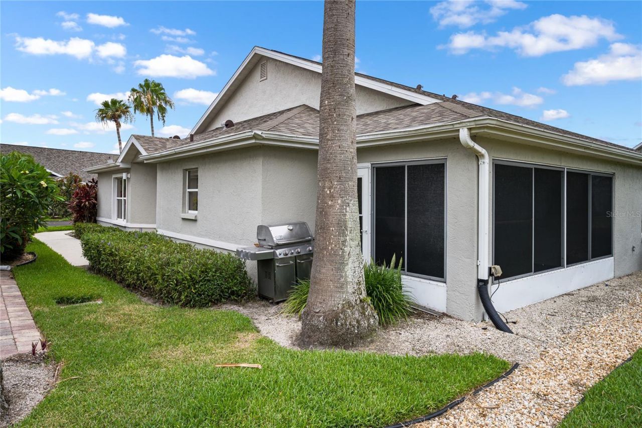 1608 Fairway Oaks Drive , Palmetto, FL 34221 Photo