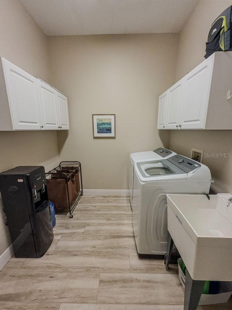 5852 Cachette De Riviera Court, New Port Richey, FL 34655 Photo