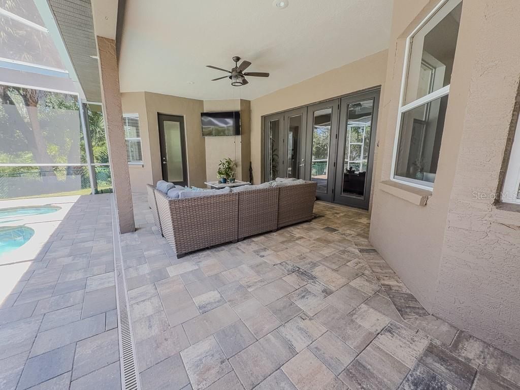 5852 Cachette De Riviera Court, New Port Richey, FL 34655 Photo