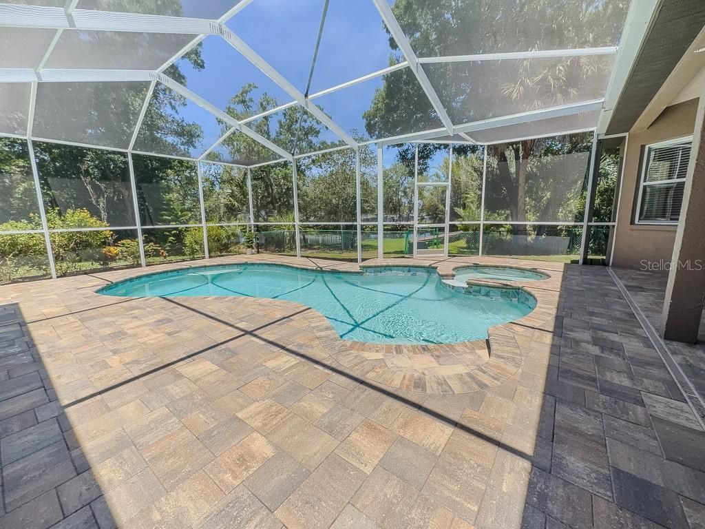 5852 Cachette De Riviera Court, New Port Richey, FL 34655 Photo