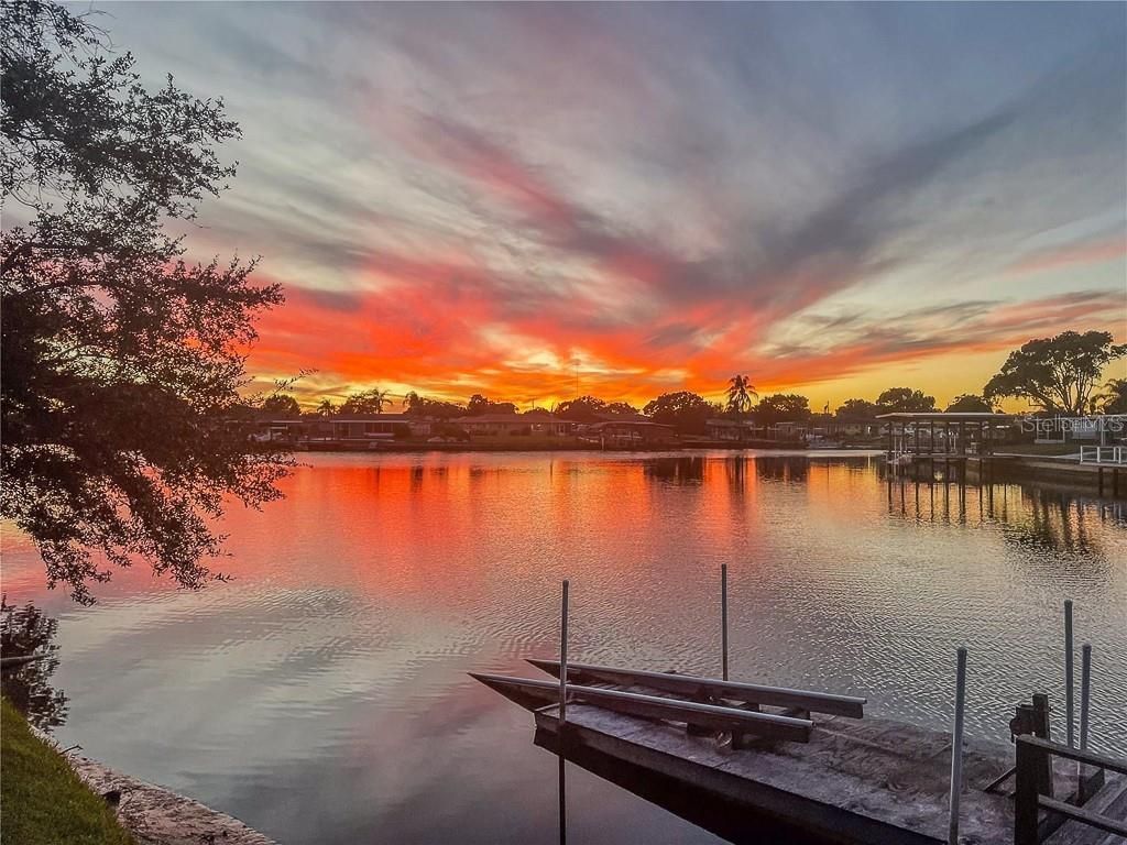5852 Cachette De Riviera Court, New Port Richey, FL 34655 Photo