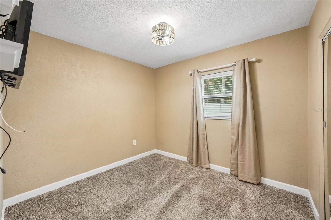 9725 48th Place N, Saint Petersburg, FL 33708 Photo