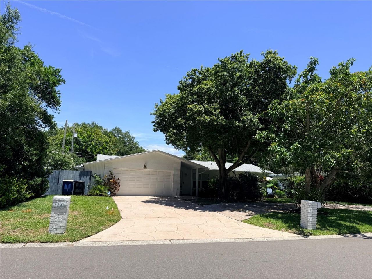 1479 S Evergreen Avenue, Clearwater, FL 33756 Main Photo