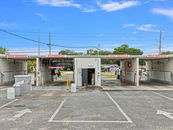 6170 54TH AVENUE N, KENNETH CITY, FL 33709