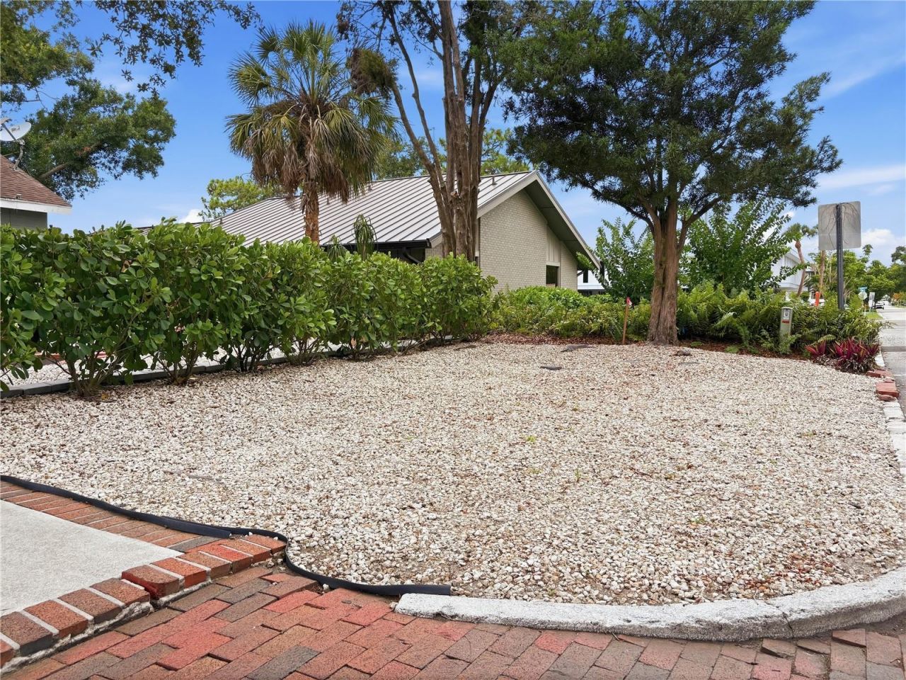 2026 Grove Street, Sarasota, FL 34239 Photo
