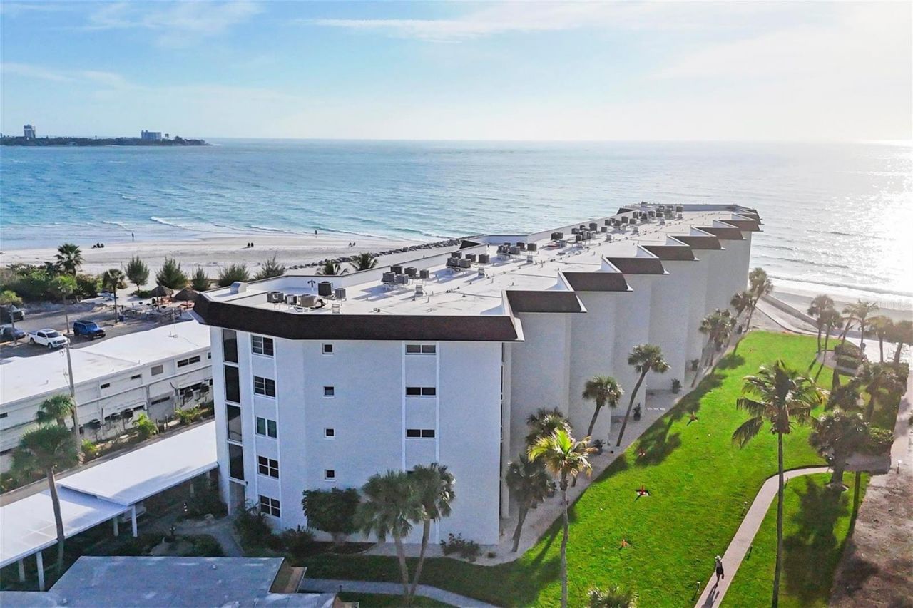 2110 Benjamin Franklin Drive , Unit 104, Sarasota, FL 34236 Photo