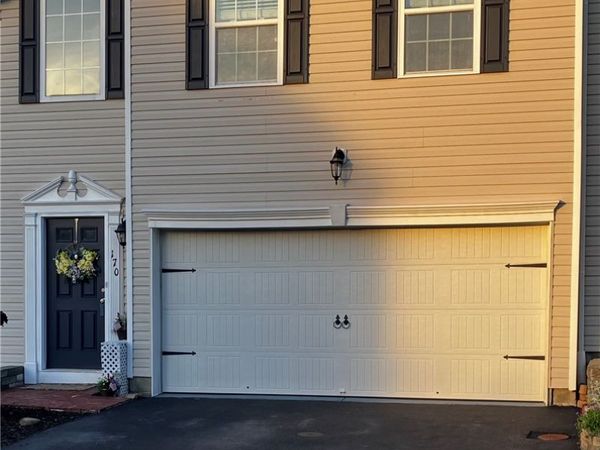 170 Cinque Terra Pl , Finleyville, PA 15332