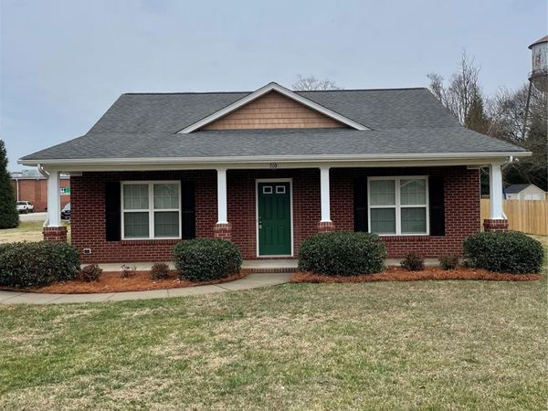708 E Catawba Street , Belmont, NC 28012