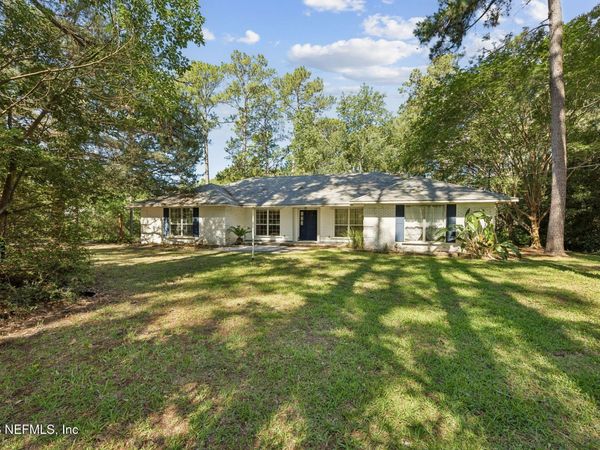 17240 HOLMES MILL Avenue, Jacksonville, FL 32226