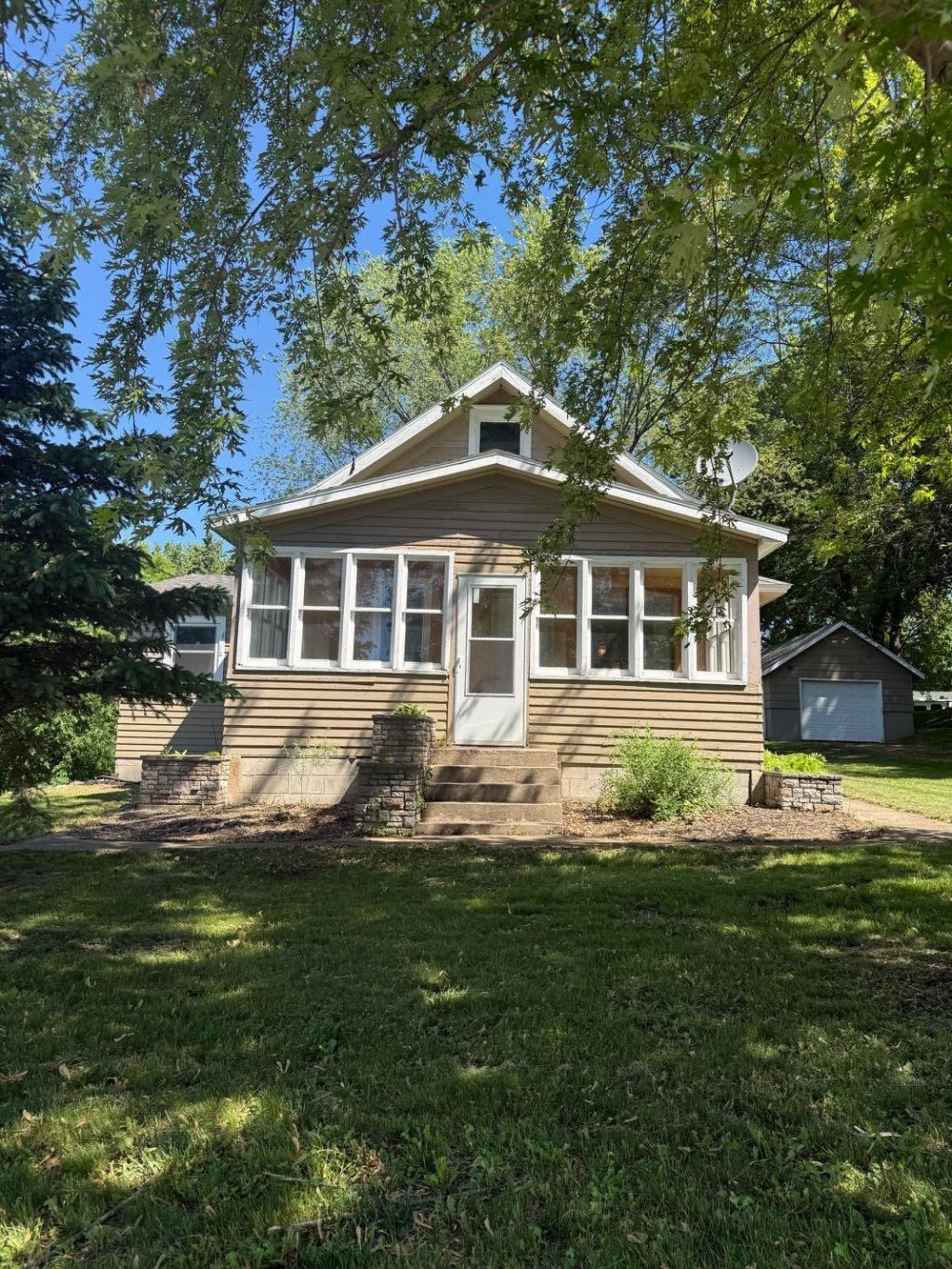 131 Gertrude Street , Holdingford, MN 56340