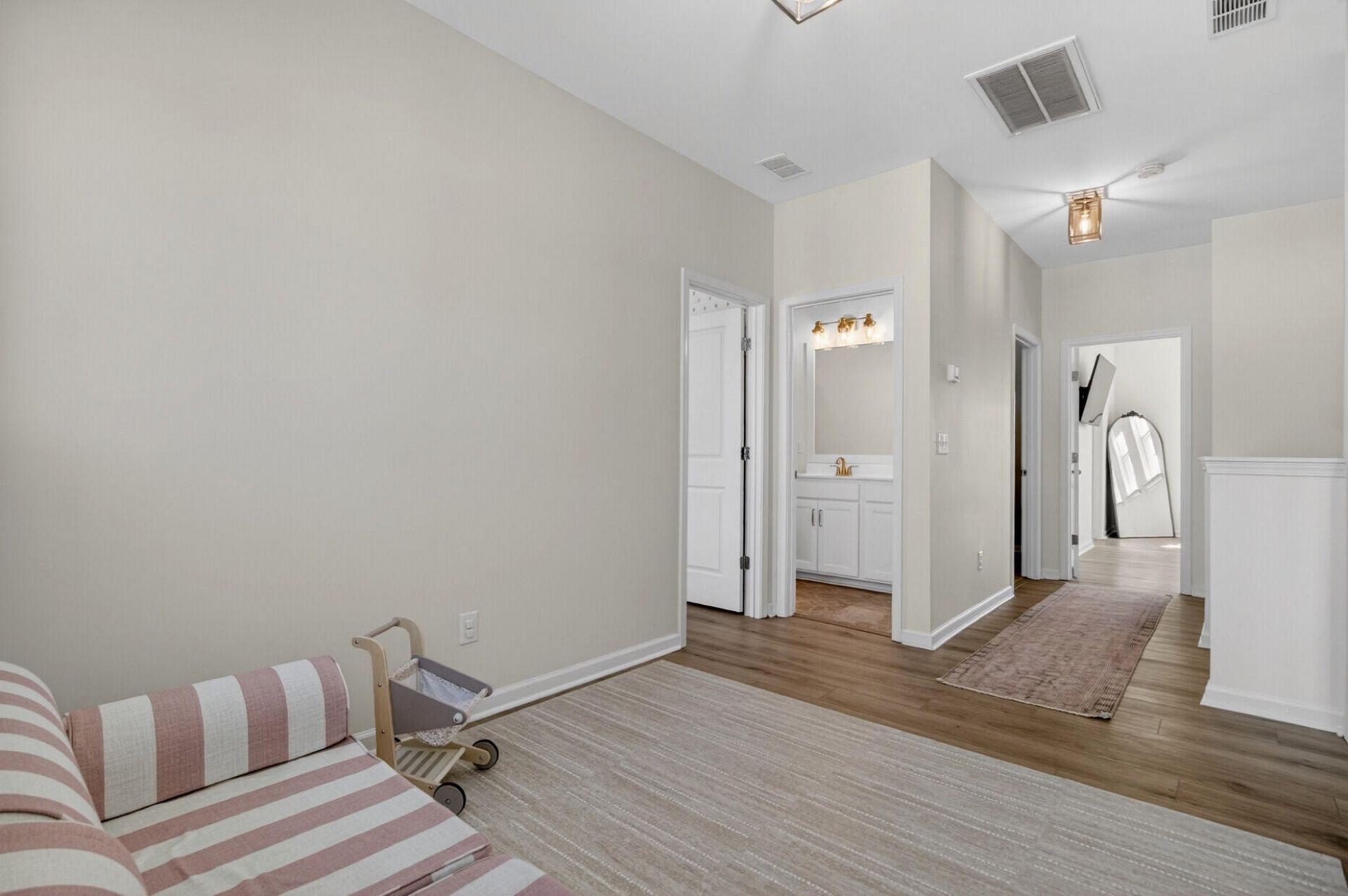 648 Water Lily Trail Photo 34